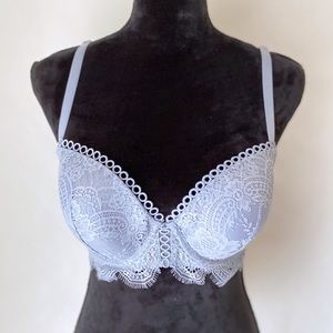 NWOT Victoria’s Secret Dream Angels Lined Demi Bra